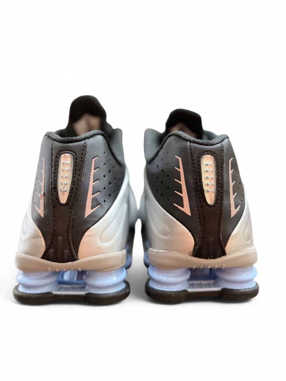 Nike Shox R4 ‘Silver Blue’ Size US Men’s 10/ Women’s 11.5